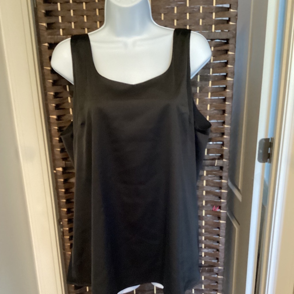 SILKY SATIN TANK TOP